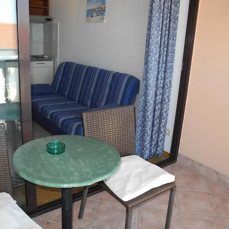 Apartamento Elma In A Quiet Area Crikvenica