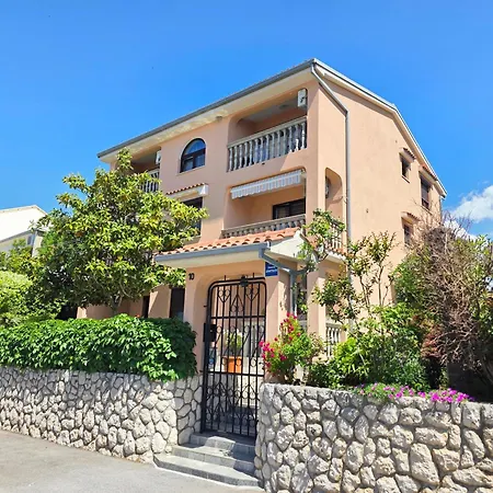 Appartement Elma In A Quiet Area Crikvenica