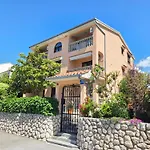 Apartament Elma In A Quiet Area Crikvenica