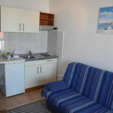 Elma Apartment *