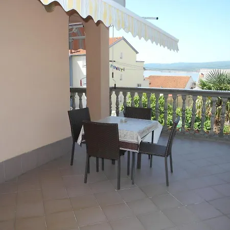 Elma Apartment *