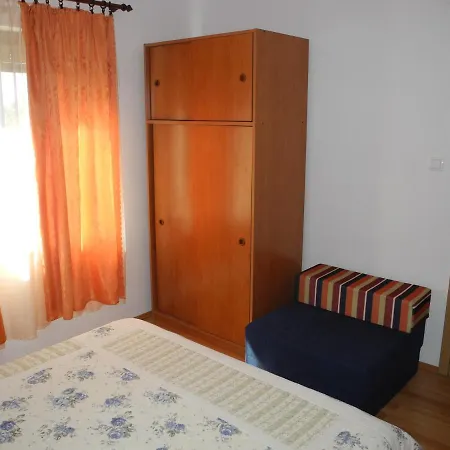 Elma Apartment *